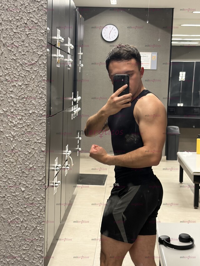 FOTOS DE JOVEN CALIENTE DISPUESTO A COMPLACERTE EN TODO