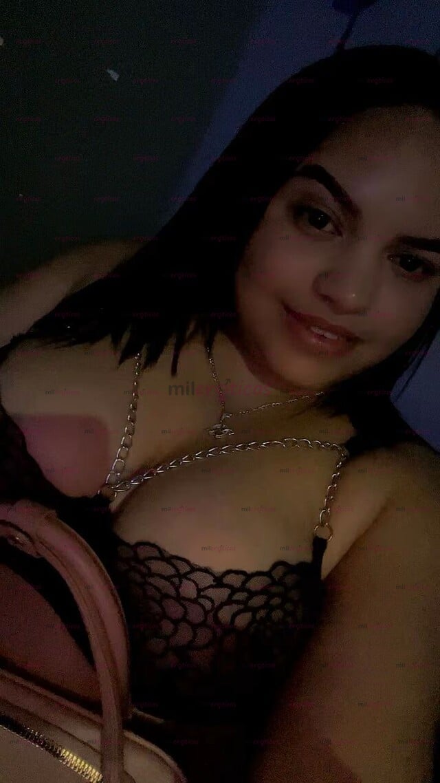 FOTOS DE ADRI RECIÉN LLEGADA A TU CIUDAD CON MUCHAS GANAS DE HACERTE FELIZ