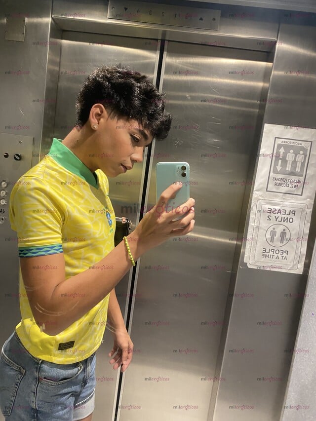 FOTOS DE MUÑECO CUBANO GUAPO LISTO PARA COMPLACERTE