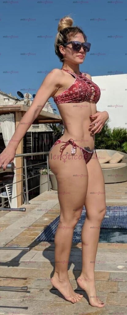 FOTOS DE BARBIE LATINA RUBIA OJOS GRISES CON EXCELENTE CUERPO APTO EN LAURELES