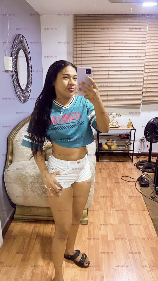 FOTOS DE ME LLAMO LAURA DISPUESTA A COMPLACERTE EN TUS CAPRICHOS