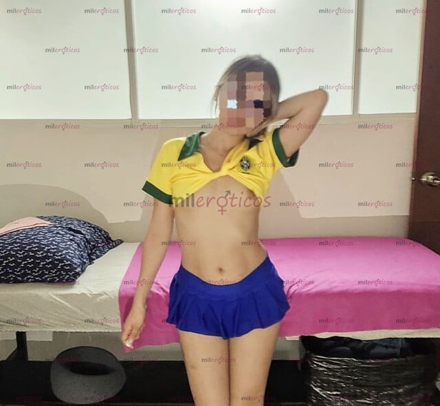 FOTOS DE DIVINA PETTIT CHIQUITA TIERNA Y COQUETA CUERPECITO PEQUEÑO DELICADO MUY FLAQUITA