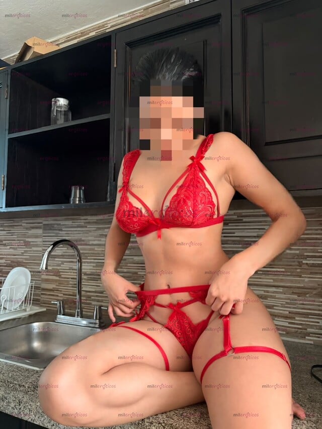 FOTOS DE HOLA MIAMOR SOY VANE Y TE DARÉ UN RICO MASAJE ERÓTICO