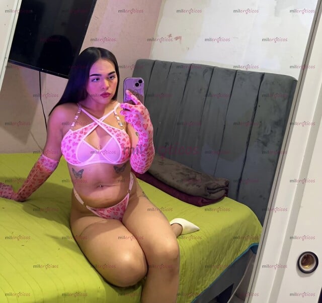 FOTOS DE !!TU AMANTE PERFECTA CON VERGA INCLUIDA !! DISPONIBLE PARA PRINCIPIANTES