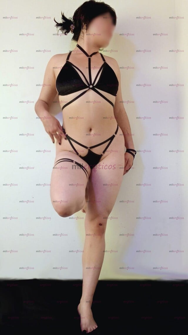 FOTOS DE GABI HERMOSA UNIVERSITARIA SUAVE Y BLANQUITA DISPUESTA A SATISFACER TODO DE TI