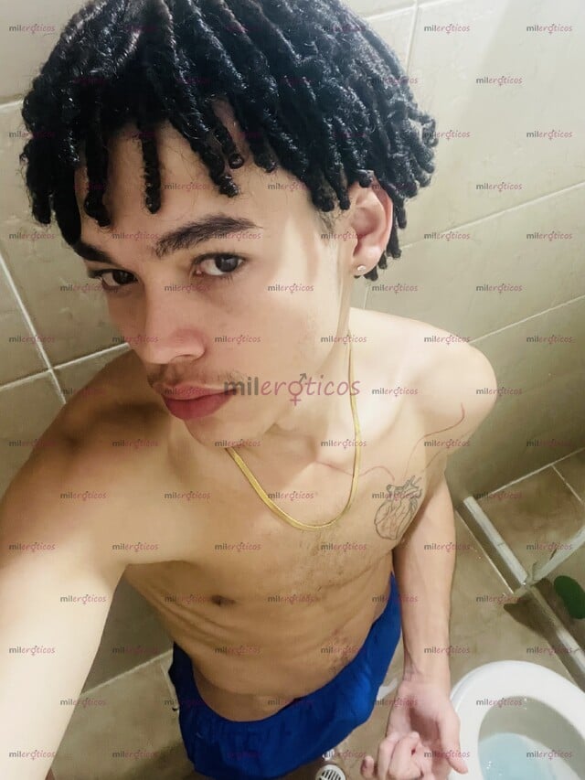 FOTOS DE SOY UN CHICO TWIN VERSÁTIL DISPONIBLE PARA TI CON UNA RICA POLLA