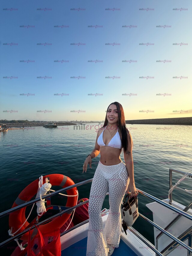 FOTOS DE HERMOSA CHAPARRITA CON GANAS DE PASAR UN RATO AGRADABLE CONTIGO CORAZÓN