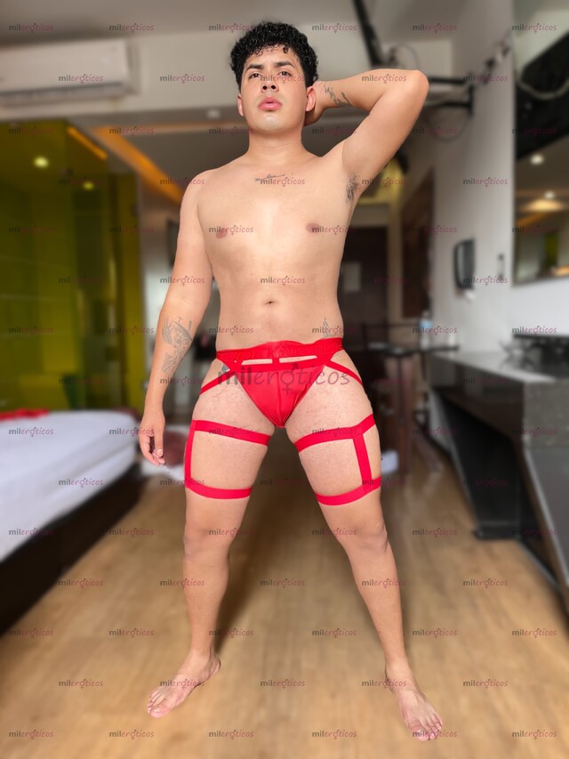 FOTOS DE CHICO VERSÁTIL AGUANTADOR Y COMPLACIENTE PARA UN DELICIOSO RATO SEXUAL