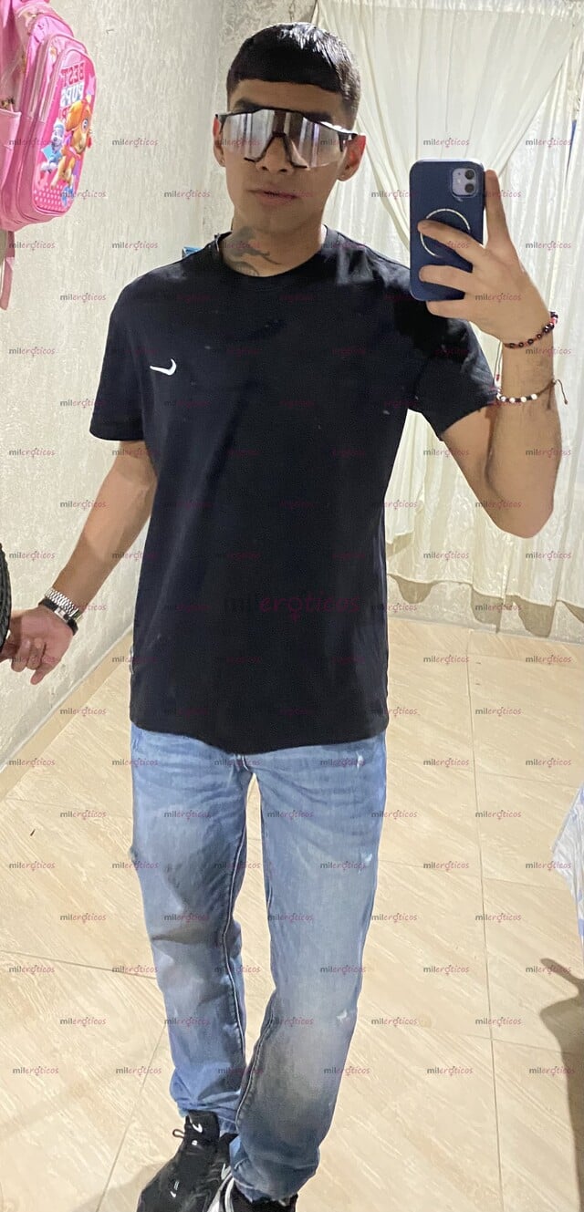 FOTOS DE CABALLERO SERIO Y EDUCADO 23 CM REALES DISCRECIÓN Y BUEN TRATO DE PASO