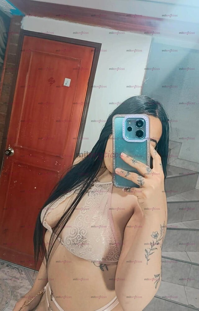 FOTOS DE JÓVEN AMANTE PERFECTA PARA GOZAR TODA UNA PERRITA EN LA CAMA HOLA A TODOS.