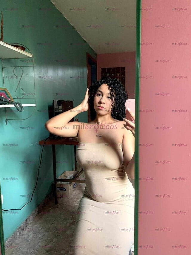 FOTOS DE UNA NENA DE 18 PUTITA Y CACHONDA, JOI, SQUIRT, Y MUCHOS GEMIDOS!