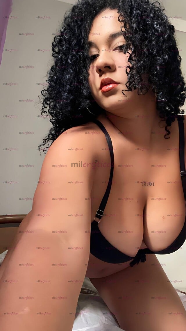 FOTOS DE UNA NENA DE 18 PUTITA Y CACHONDA, JOI, SQUIRT, Y MUCHOS GEMIDOS!