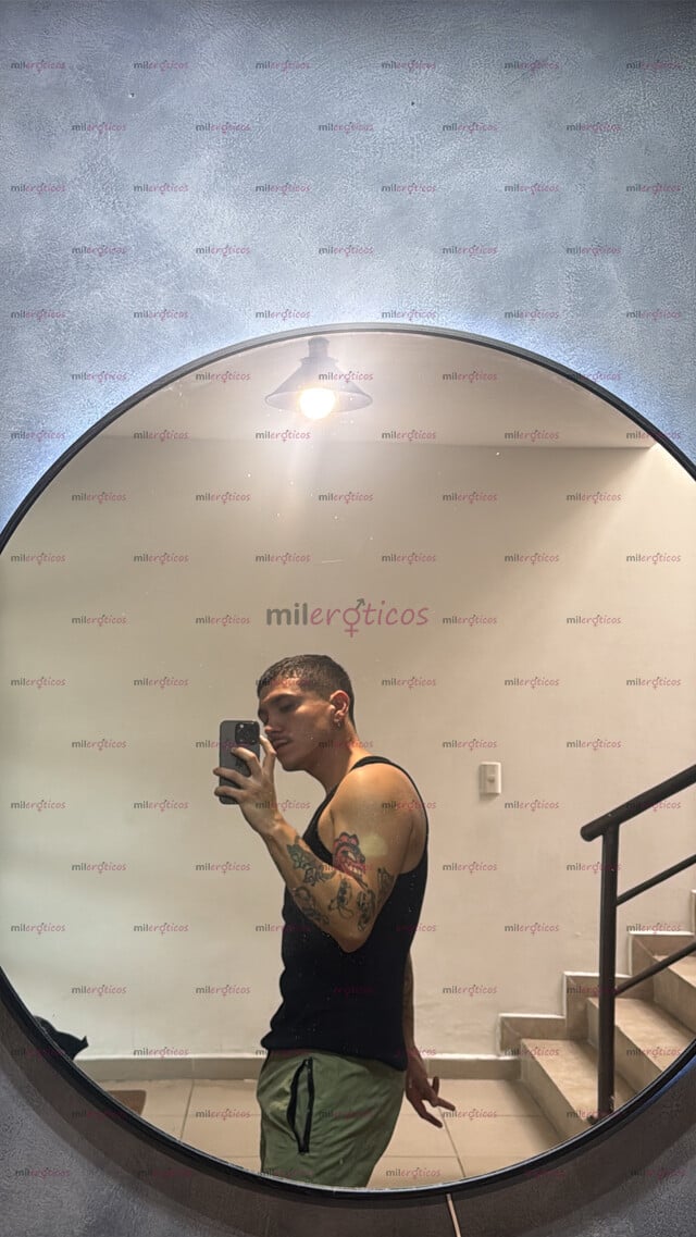 FOTOS DE CHACALITO NALGÓN Y TATUADO. DISPONIBLE 24 7 CALIENTE