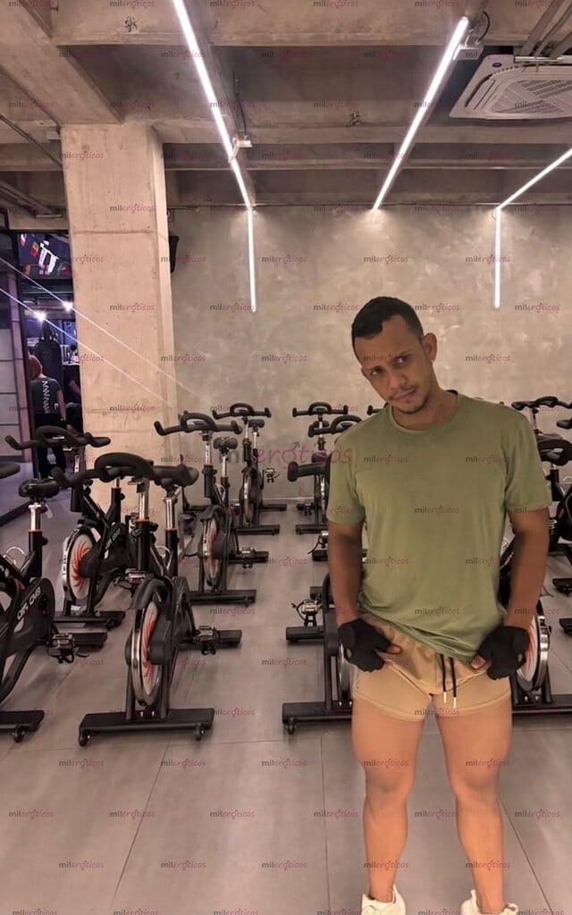 FOTOS DE TONY MAGNO CHICO COMPLACIENTE Y DISPUESTO A COMPLACER TODAS TU NECESIDADES
