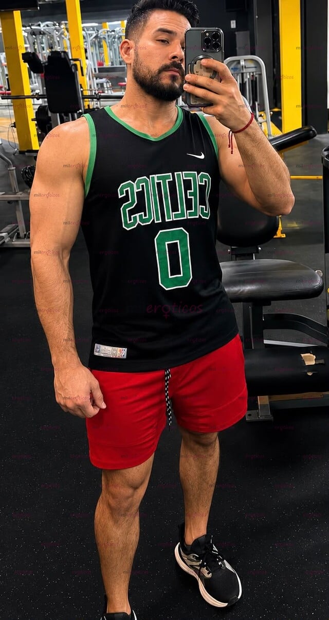 FOTOS DE COACH DE GYM MORBOSOCASADO VEN ATENDERTE CONMIGO PARA QUE LA PASES RICO