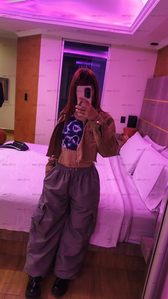FOTOS DE ME LLAMO CHARLOTTE, TENGO 23 SOY MUY CONSENTIDA Y BASTANTE JUGUETONA