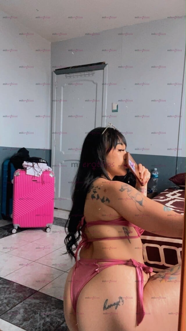 FOTOS DE PERRITA MUY SUMISA CON TOTO APRETADITO Y MOJADITO, QLO GRANDE Y BLANQUITO, BESOS