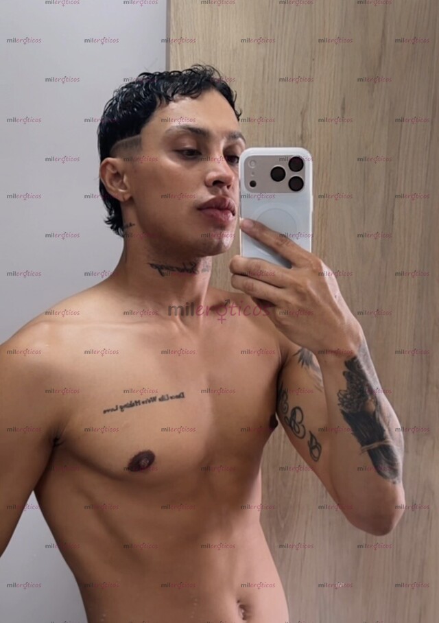FOTOS DE JOVEN AGRADABLE SERIO Y MADURO VENTA DE CONTENIDO