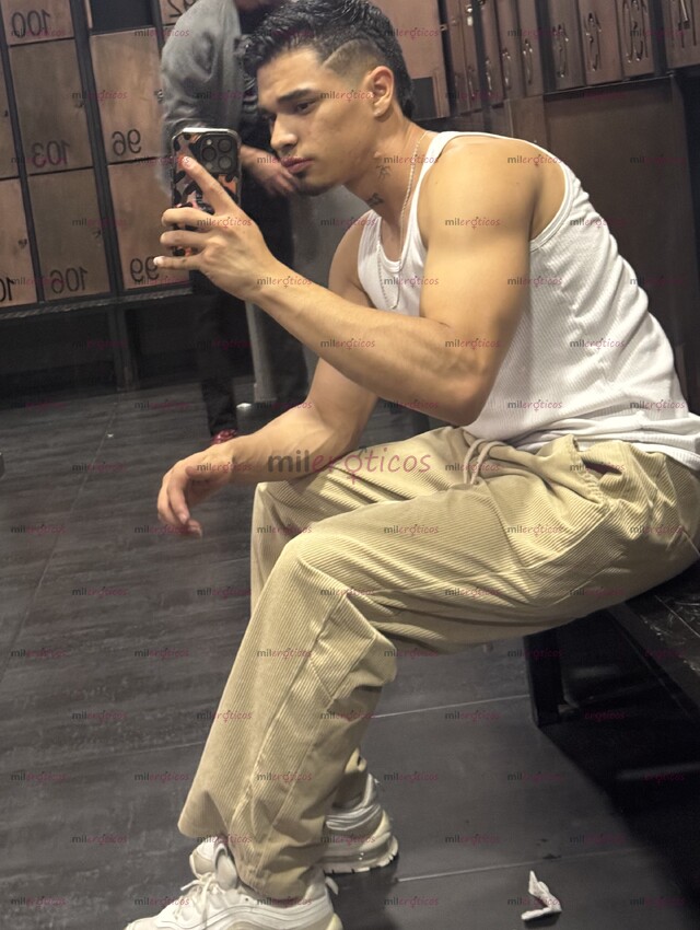 FOTOS DE SEBAS EL MEJOR SERVICIO DE LA CIUDAD MORBO PASIÓN LECHE VERGA DURA