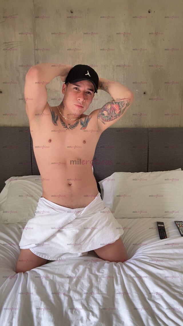 FOTOS DE POR PRIMERA VES EN TU CIUDAD UN HETERO VERGUDO Y LECHUDO