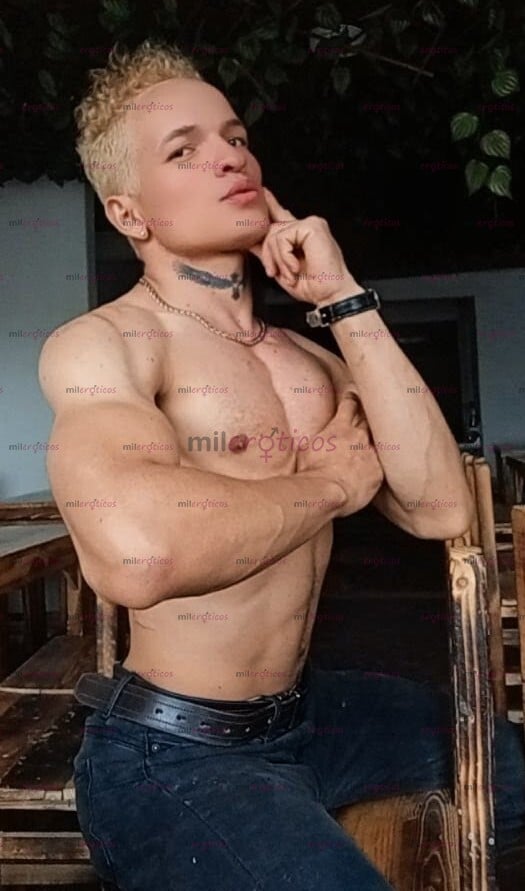 FOTOS DE CHICO SERIO VERSÁTIL ACTIVO COMPLACIENTE SUMISO