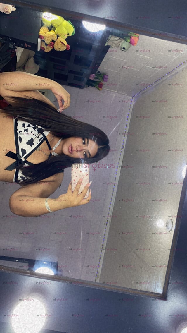 FOTOS DE VEN A DISFRUTAR DE TU CHICA MORBOSA TRAVIESA PIERNONA CON UN CULOTE