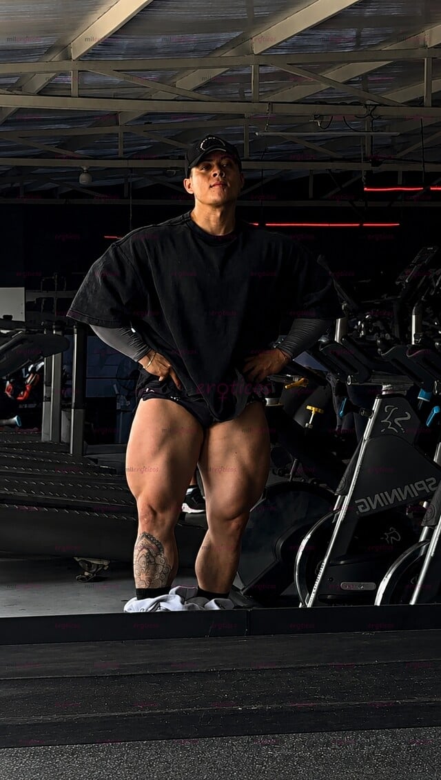 FOTOS DE BODYBUILDING, GUAPO, EDUCADO Y CALIENTE DISPONIBLE 24 7