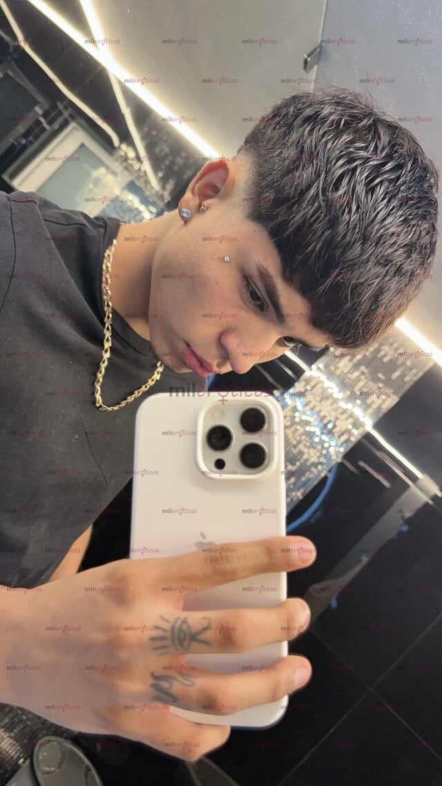 FOTOS DE CHICO RICO DE 19 AÑOS INTER GUAPO, LISTO PARA CUMPLIR TUS NECESIDADES
