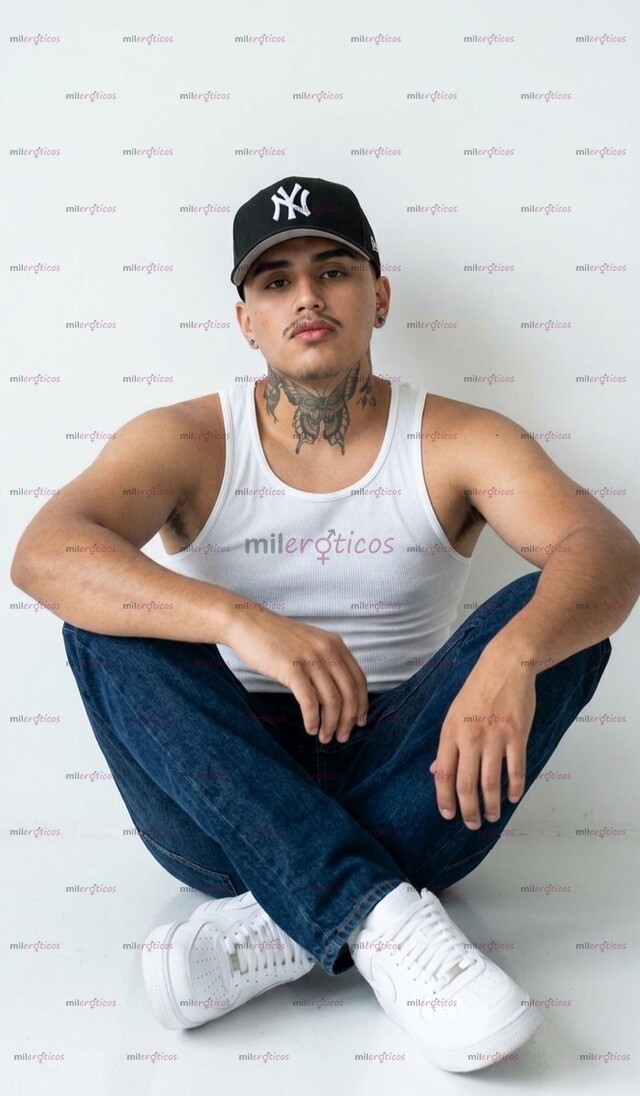 FOTOS DE CON LUGAR, CHAKALITO TATUADO MUY CALIENTE , LISTO PARA PASARLA BIEN,