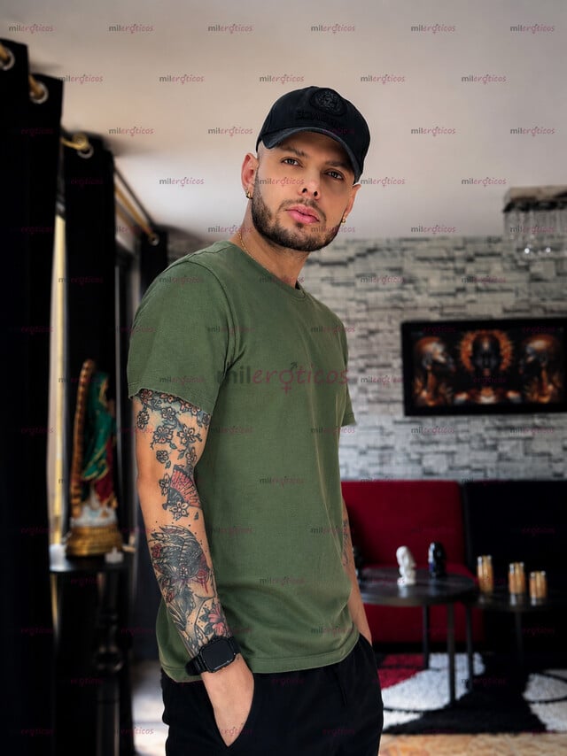 FOTOS DE SIMÓN MACHO TATUADO VERGON CON SITIO PROVADO