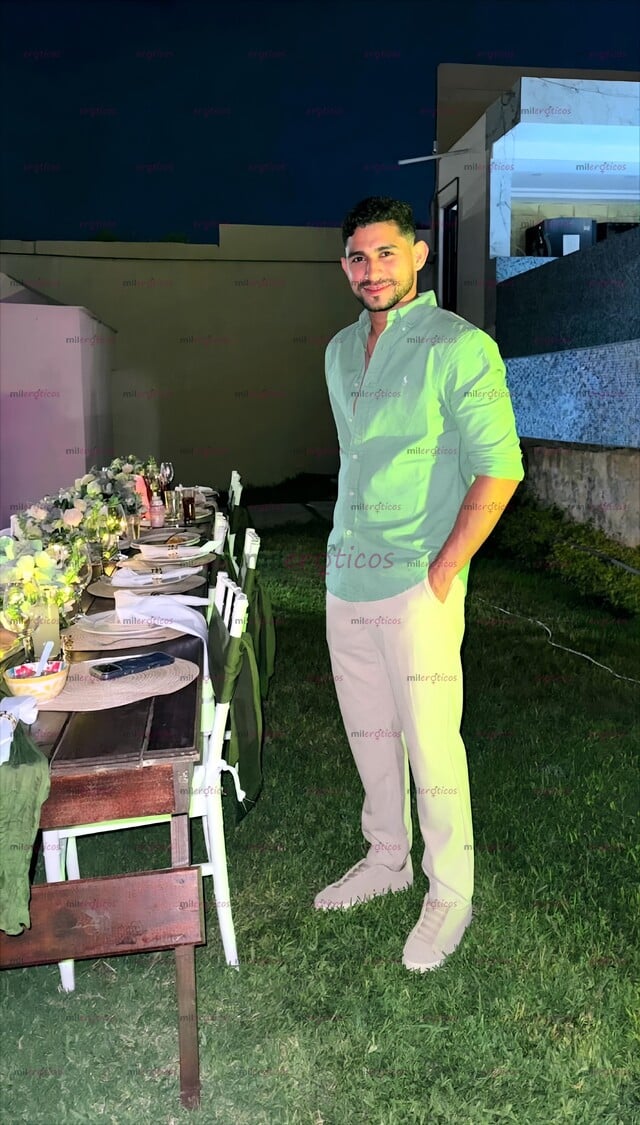FOTOS DE VENEZOLANO 24 AÑOS DOTADO, VARONIL, DIVERTIDO CON LUGAR