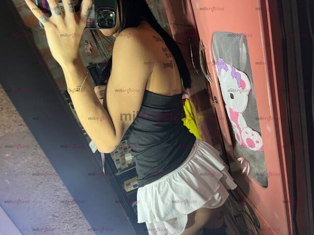 FOTOS DE 19 AÑOS DULCE POR FUERA... IMPOSIBLE DE OLVIDAR POR DENTRO