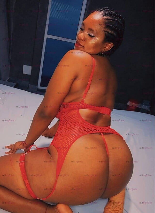 FOTOS DE NEGRA EXÓTICA CON GANAS DE MUCHAS VEGA EN ESE CULO BIEN GRANDE CLITORI RICO GRAN