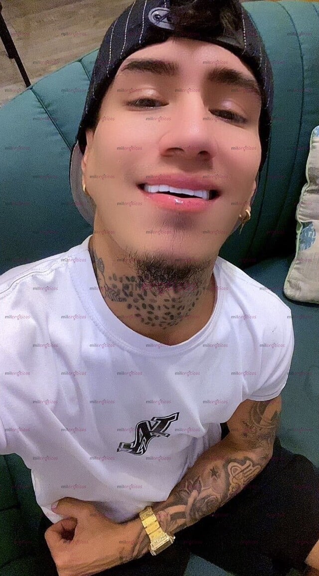 FOTOS DE HOLA SOY MAURICIO ME ENCANTA EL SEXO SOY UN CHICO TATUADO BUENA ENERGÍA ACRITUD