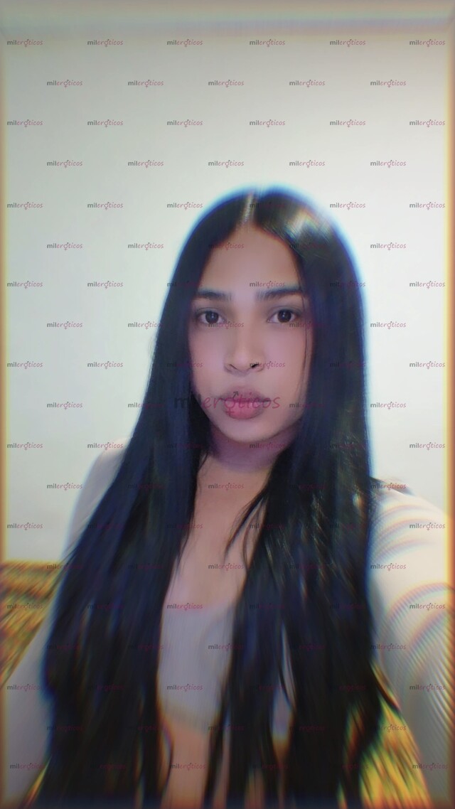FOTOS DE HERMOSA MORENA JOVEN LISTA PARA COMPLACERTE