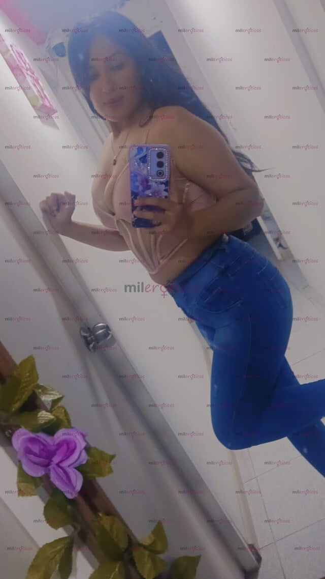FOTOS DE CON MIGO LA PUEDES PASAR MUY RICO VEN... SOY DAYHANA UNA LINDA CHICA CADERONA...