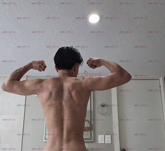 FOTOS DE ACTOR XXX DISPUESTO A COMPLACER TODAS TUS FANTASÍAS Y DESEOS
