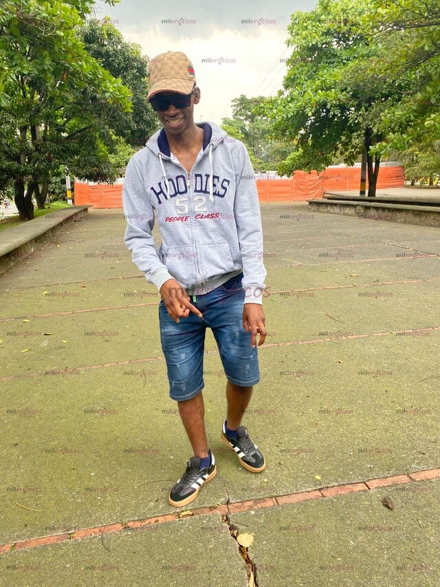 FOTOS DE TU NIGGA FAVORITO LLEGÓ A TU CIUDAD PARA COMPLACERTE