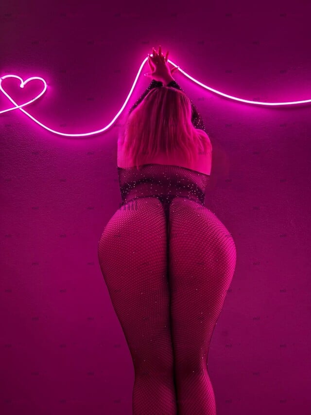 FOTOS DE ARII TU CULONA PREFERIDA LA WERITA QUE TE VA HACER QUE VUELVAS POR MAS BB