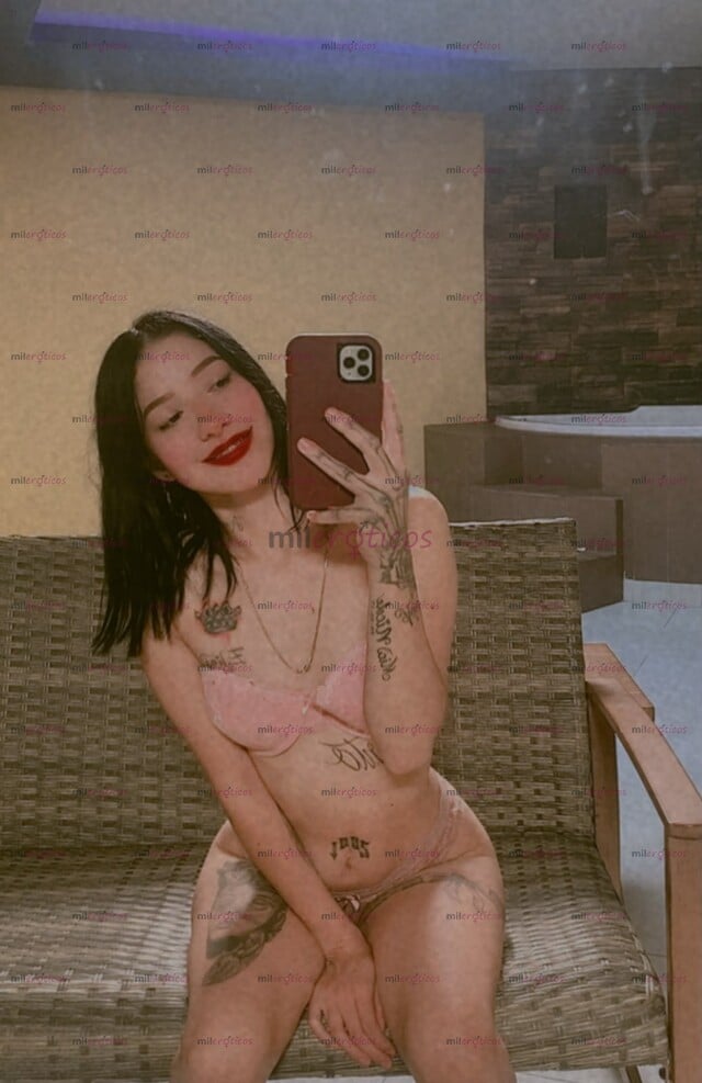 FOTOS DE RICA FLAQUITA DE 18 AÑOS APRETADITA CALIENTE