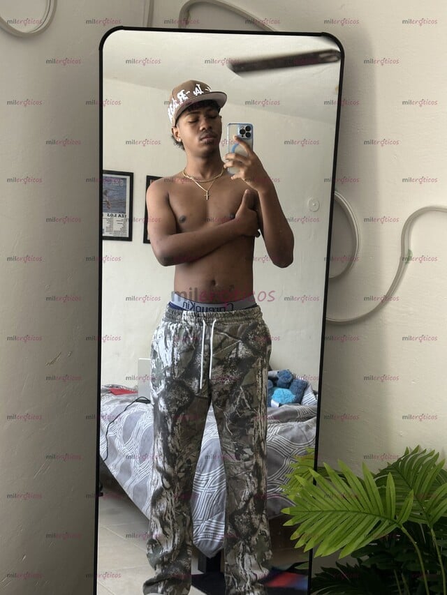 FOTOS DE JOVEN EXTRANJERO DE 19 AÑOS VERGON BUENA VIBRA