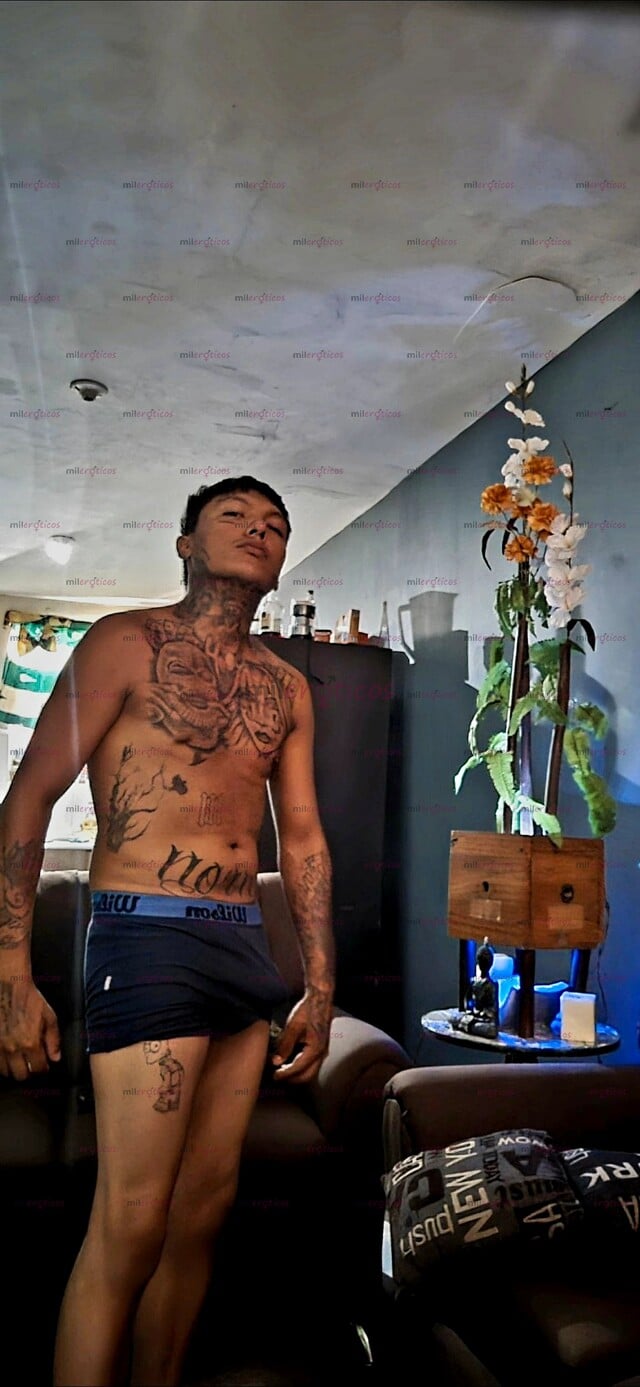FOTOS DE JOVEN 19CM VARONIL DISPONIBLE .. MORENO TATUADO RICO PARA COMPLACERTE COMPAS.