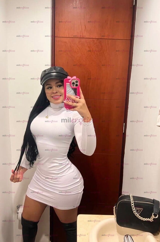 FOTOS DE MICHELL, APASIONANTE E IMPONENTE ESCORT VERSÁTIL CULONA MEDELLIN
