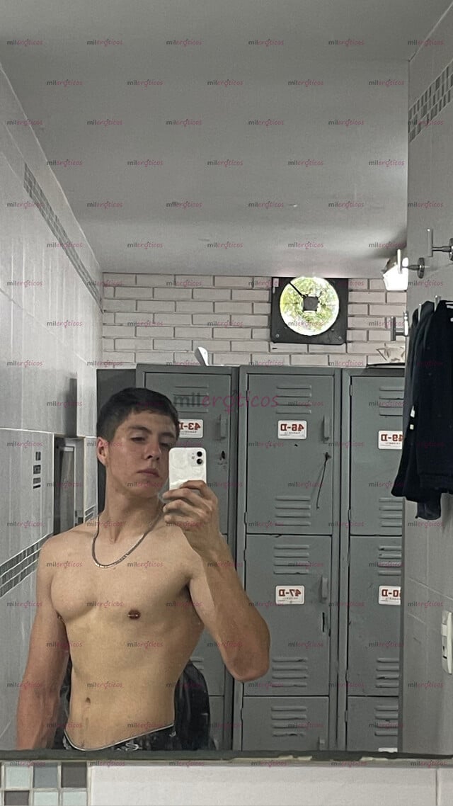 FOTOS DE CHICO UNIVERSITARIO EMPEZANDO 19 AÑOS EN BUSCA DE SUGGAR 21CM