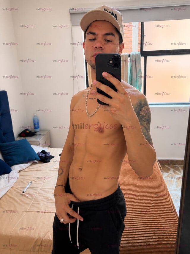 FOTOS DE JOVEN RESERVADO Y COMPLACIENTE VEN A DISFRUTAR 3243606465