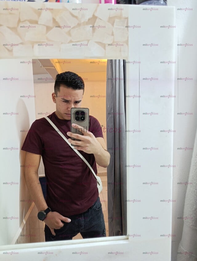 FOTOS DE JOVEN MORENO ACTIVO DE VISITA EN TU CIUDAD
