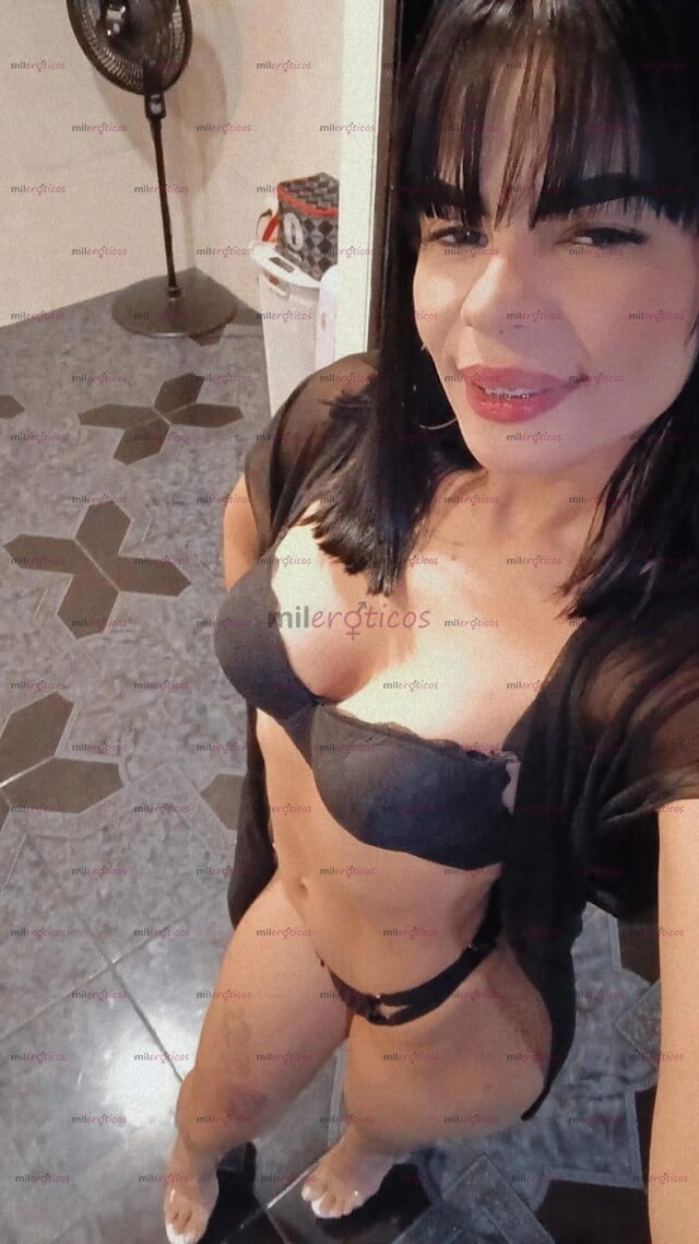 FOTOS DE SOY LUNA, UNA FLACA SEXY LLENA DE ENCANTOS Y SEXUALIDAD.