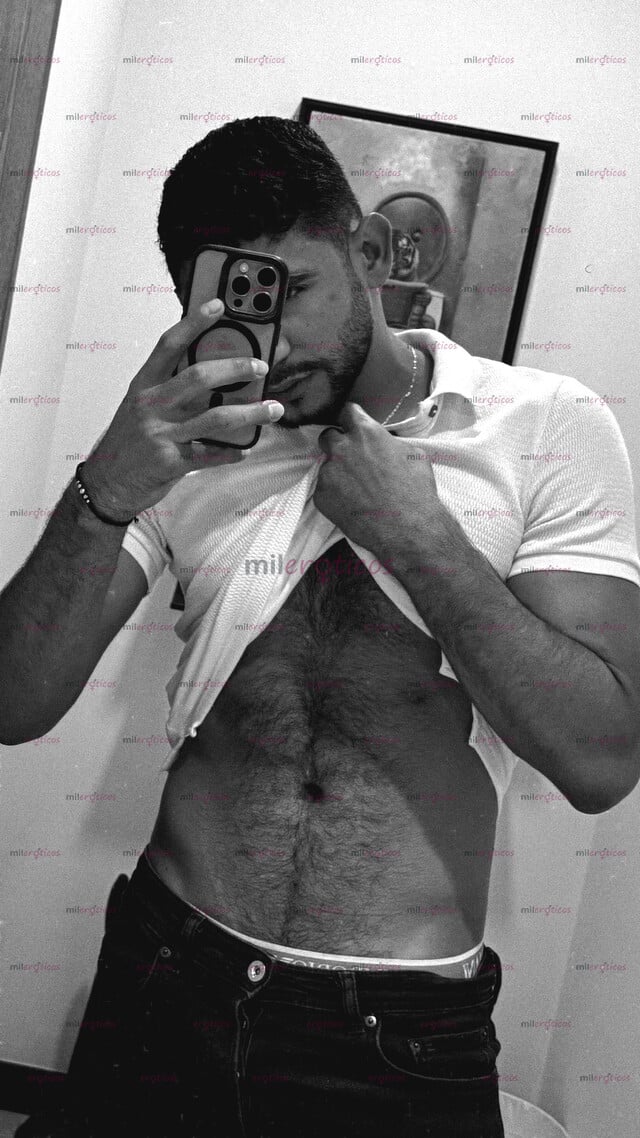 FOTOS DE VENEZOLANO 24 AÑOS DOTADO, VARONIL, DIVERTIDO CON LUGAR