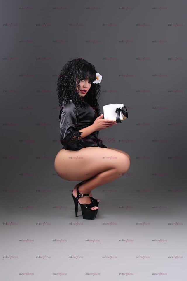 FOTOS DE PIERNUDA CULONA DISPONIBLE CON LUGAR! ENTRONA MUY CALIENTE!