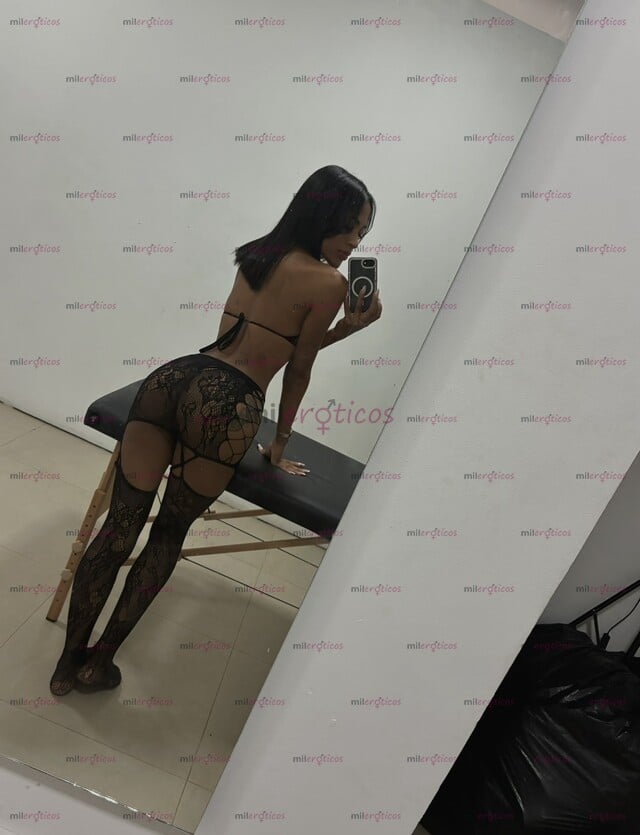 FOTOS DE HERMOSA MORENA, FUE FLACA CON GANAS DE PASARLA BIEN